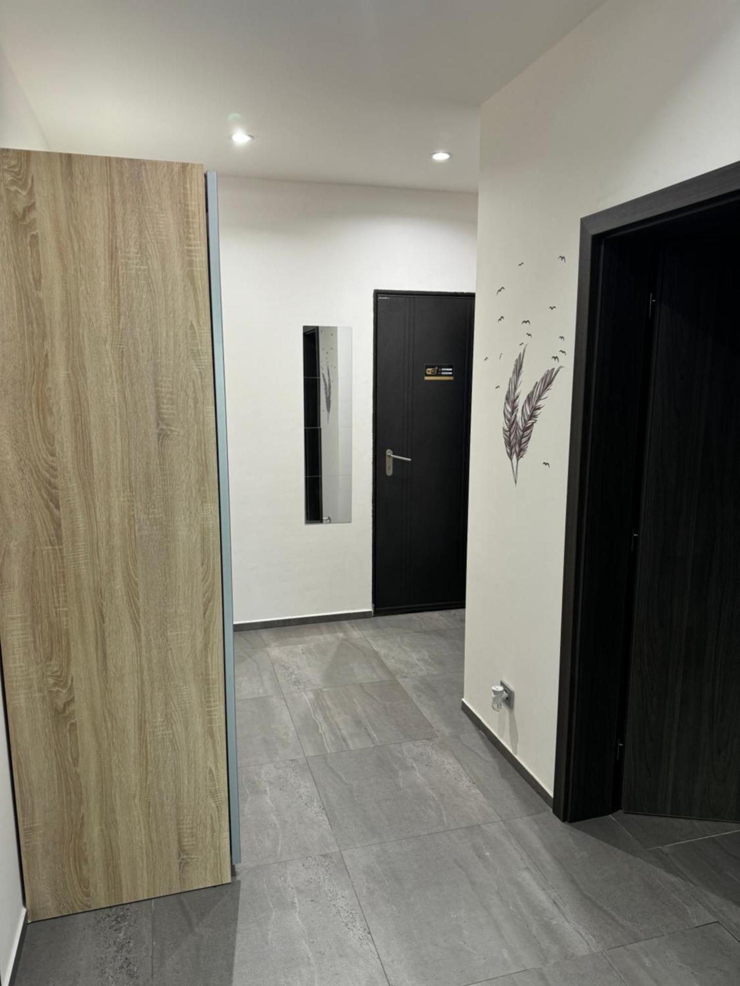 Byt Apartman 74M2 Vyhled Klid Priroda ปราก ภายนอก รูปภาพ